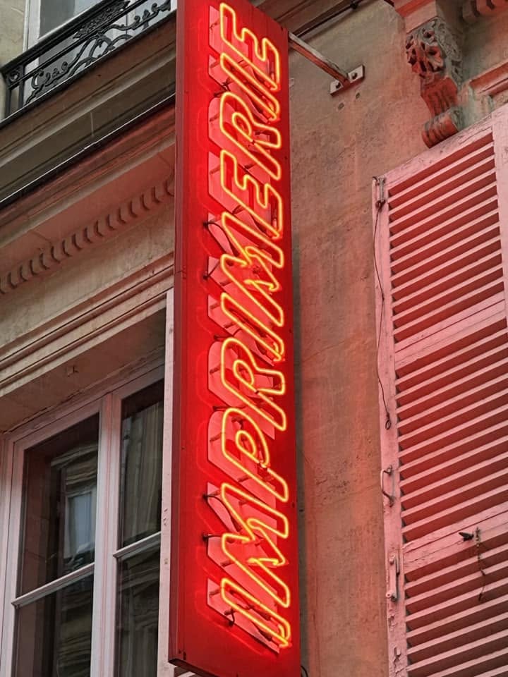Imprimerie, Enseigne drapeau · Caisson lumineux, Paris 16e